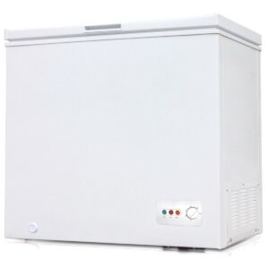 Frostech chest freezer with large capacity and energy-efficient cooling
